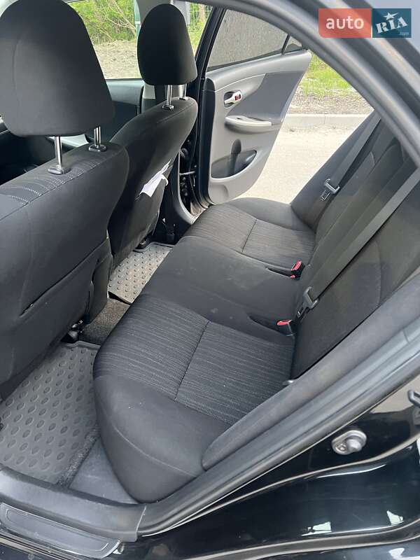 Седан Toyota Corolla 2008 в Львові