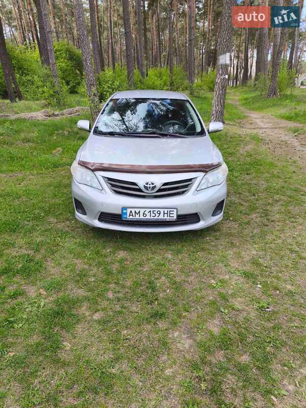 Седан Toyota Corolla 2012 в 