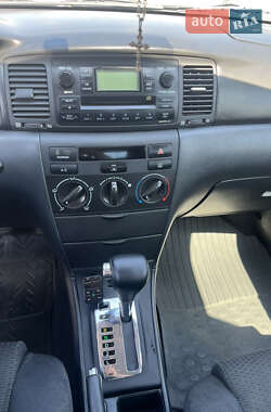 Седан Toyota Corolla 2006 в 