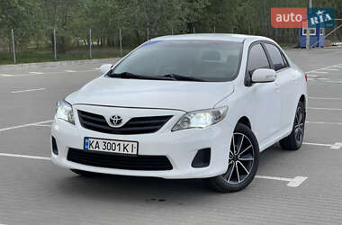 Седан Toyota Corolla 2012 в Сумах