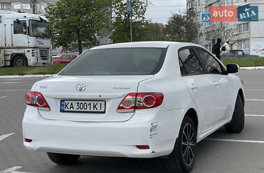 Седан Toyota Corolla 2012 в 