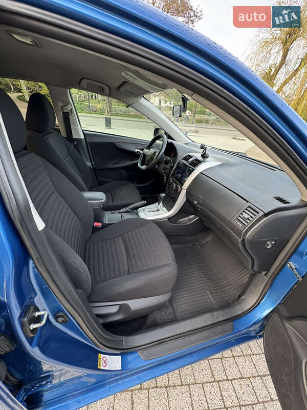 Седан Toyota Corolla 2012 в Львове фото 11 Седан Toyota Corolla 2012 в Львове