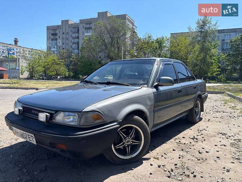 Toyota Corolla 1990