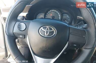 Седан Toyota Corolla 2014 в 