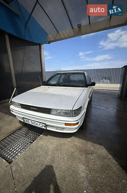 Хэтчбек Toyota Corolla 1988 в 