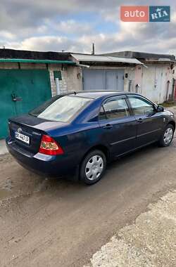 Седан Toyota Corolla 2004 в 