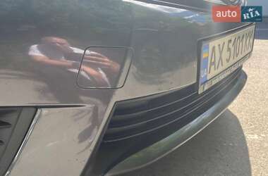 Седан Toyota Corolla 2015 в 