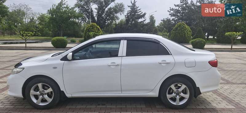 Седан Toyota Corolla 2008 в Ізмаїлі