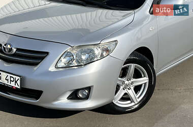 Седан Toyota Corolla 2008 в 