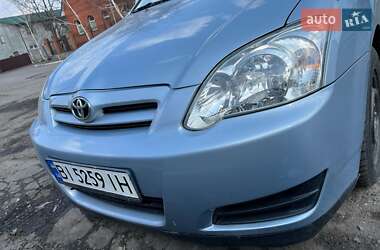 Хетчбек Toyota Corolla 2006 в 