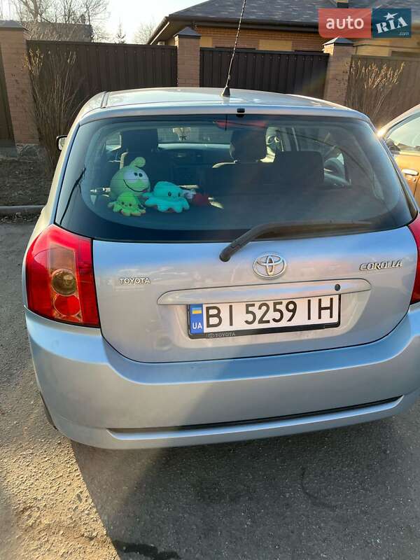 Хэтчбек Toyota Corolla 2006 в Полтаве