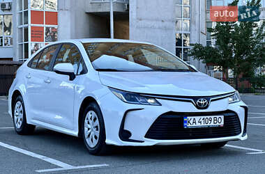 Седан Toyota Corolla 2020 в Киеве