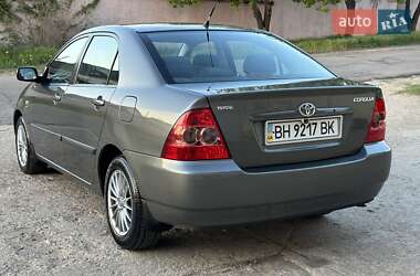 Седан Toyota Corolla 2004 в 