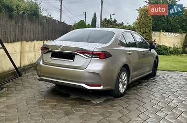 Седан Toyota Corolla 2019 в 