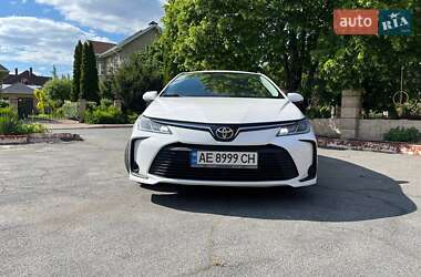 Седан Toyota Corolla 2019 в 