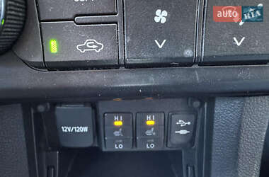 Седан Toyota Corolla 2013 в 