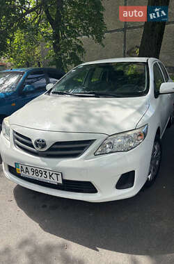 Седан Toyota Corolla 2011 в Киеве