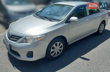 Седан Toyota Corolla 2011 в Чернігові
