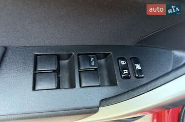 Седан Toyota Corolla 2014 в 