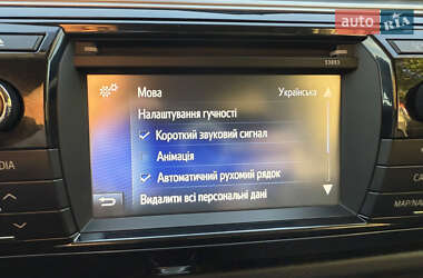 Седан Toyota Corolla 2014 в 