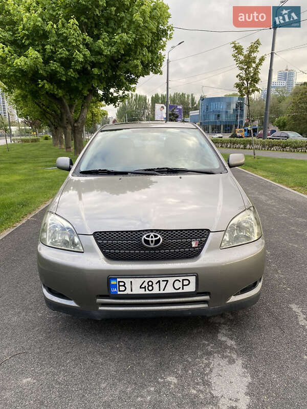 Хетчбек Toyota Corolla 2003 в Дніпрі