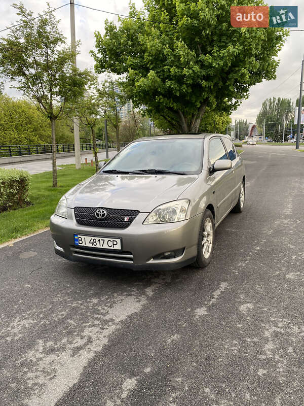 Хетчбек Toyota Corolla 2003 в Дніпрі