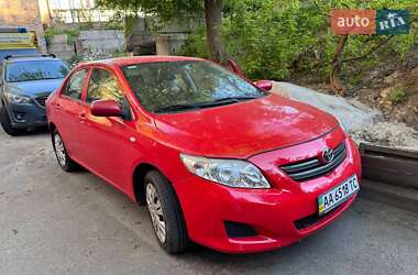 Седан Toyota Corolla 2007 в Киеве