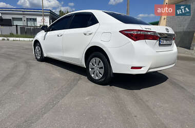 Седан Toyota Corolla 2014 в 