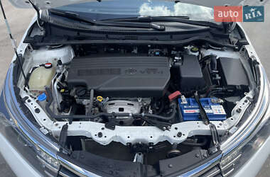 Седан Toyota Corolla 2014 в 