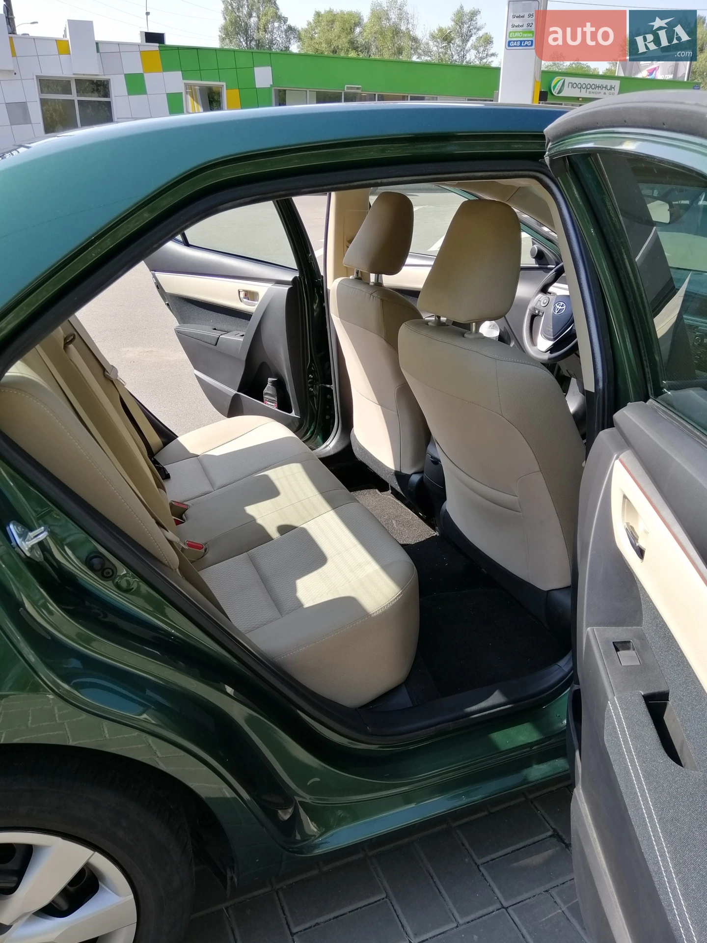 2015 Toyota Corolla - мініатюра 8