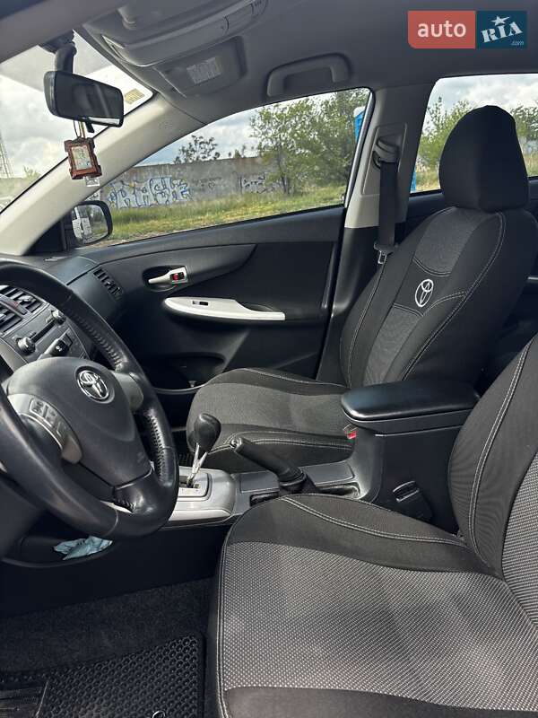 Седан Toyota Corolla 2008 в Запорожье