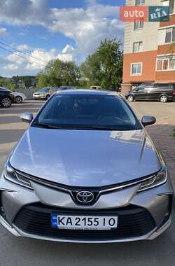 Седан Toyota Corolla 2019 в Киеве