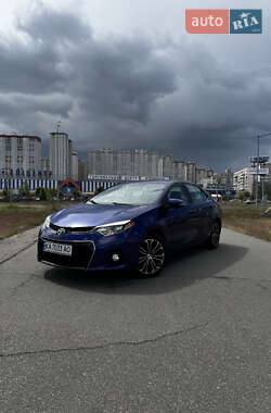 Седан Toyota Corolla 2014 в 
