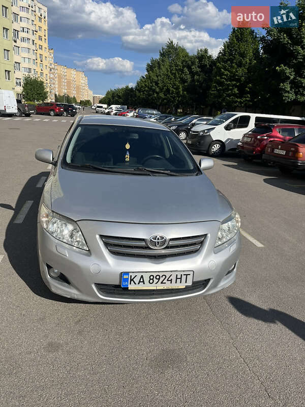 Седан Toyota Corolla 2008 в 