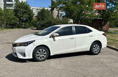 Седан Toyota Corolla 2013 в 