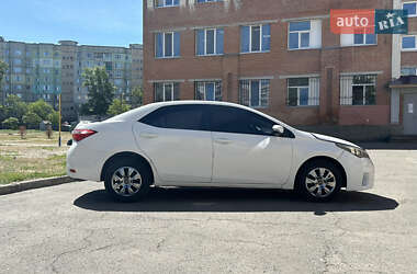 Седан Toyota Corolla 2013 в 