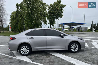 Седан Toyota Corolla 2021 в 