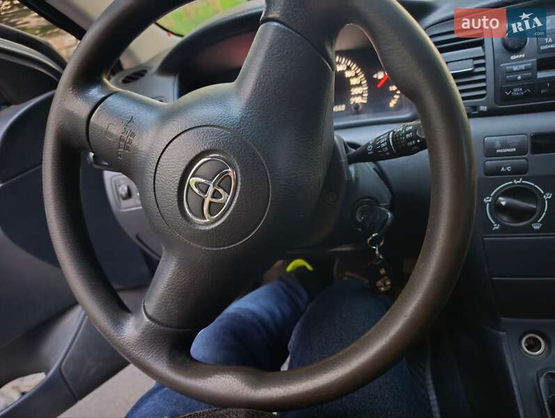 Хэтчбек Toyota Corolla 2006 в Киеве