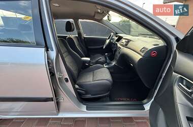 Седан Toyota Corolla 2002 в 