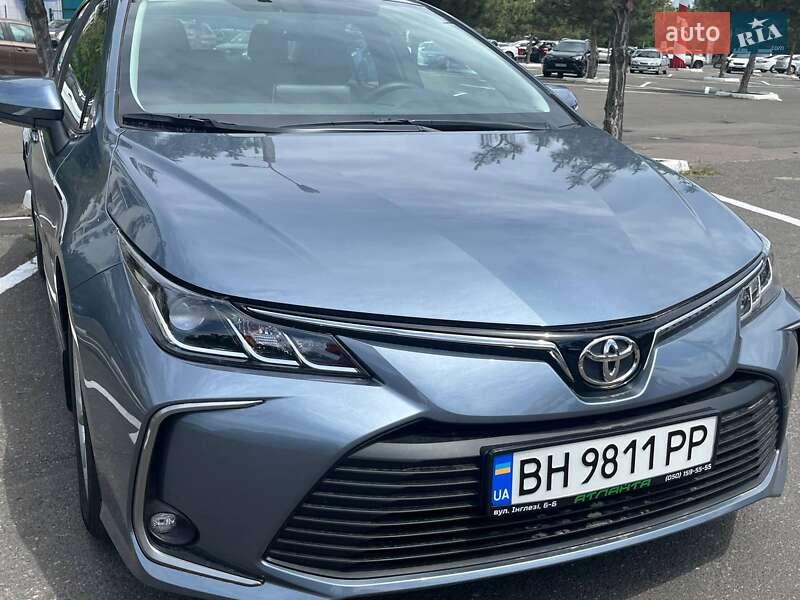 Седан Toyota Corolla 2022 в 