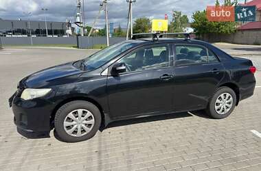 Седан Toyota Corolla 2010 в 