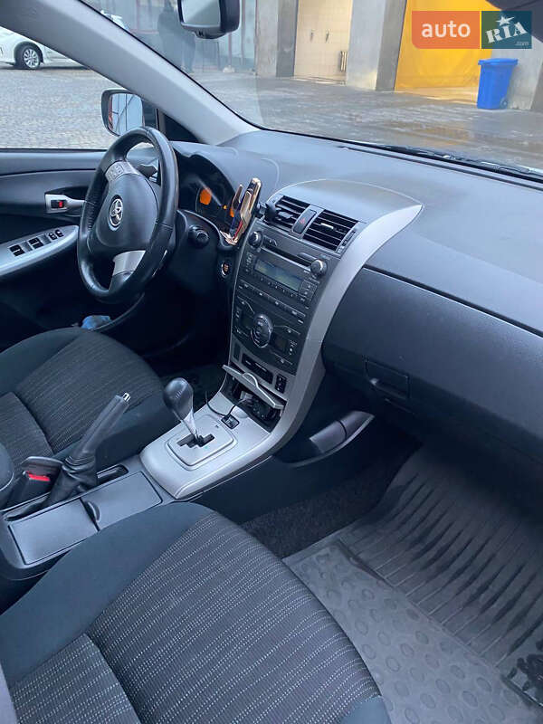Седан Toyota Corolla 2006 в Одессе