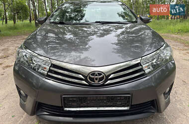 Седан Toyota Corolla 2017 в 