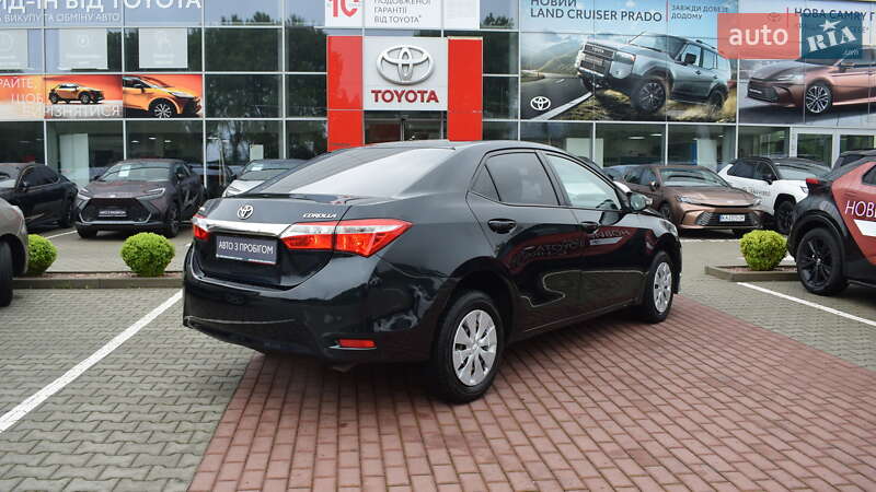 Седан Toyota Corolla 2014 в Житомире