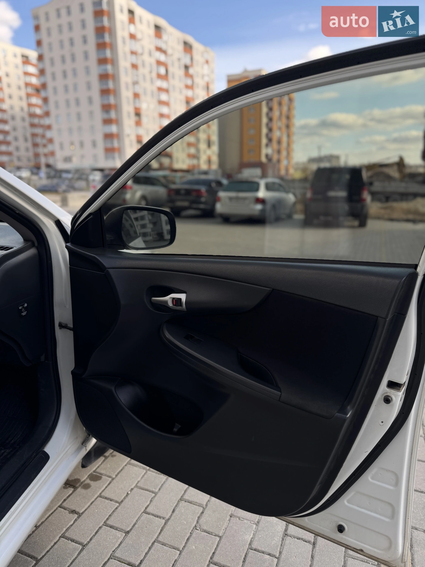 2011 Toyota Corolla - мініатюра 17