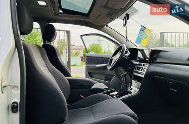 Хетчбек Toyota Corolla 2002 в 