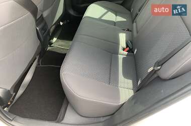Седан Toyota Corolla 2017 в 