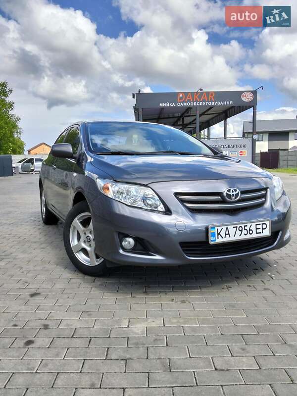 Седан Toyota Corolla 2008 в Білій Церкві