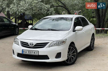 Седан Toyota Corolla 2012 в Сумах