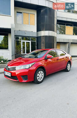 Седан Toyota Corolla 2013 в Запоріжжі